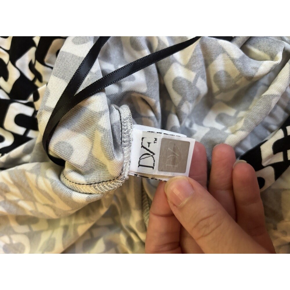 Size 12 NWT DVF Diane von Furstenberg New Julian Two Chain Link Silk Wrap Dress - Picture 4 of 7